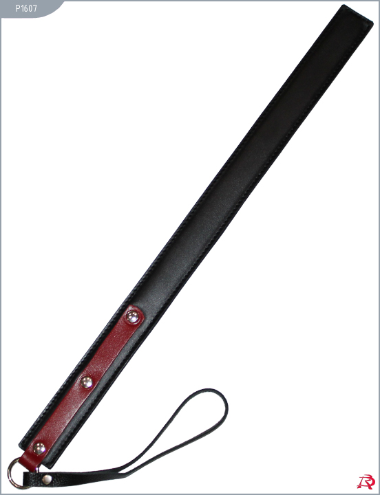 Жесткий спанкер узкий, натуральная кожа матовая, 35х3 см, черный с красным