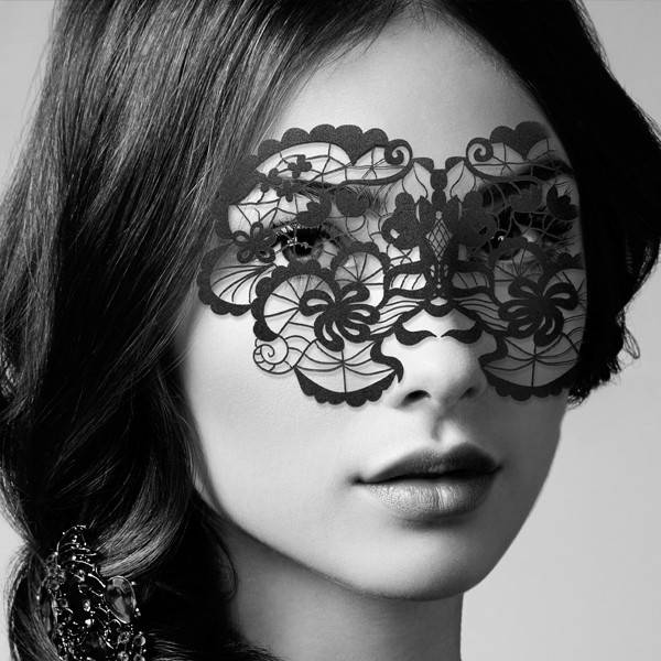 Маска с цветочным узором ANNA  на стикерах  от  Bijoux Indiscrets (Испания).