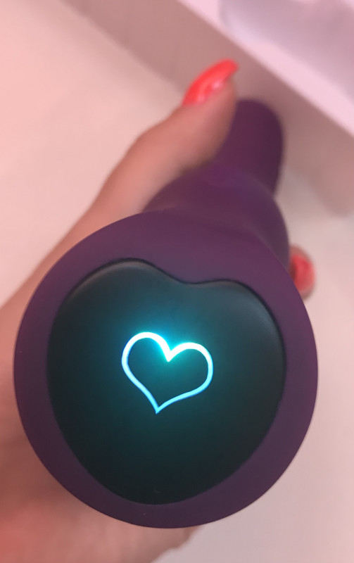 Гибкий  вибратор MEET LOVE с мерцающим сердцем в основании, 7 режимов,  3 скорости, силикон,  фиолетовый, 21(14)х3,5 см   