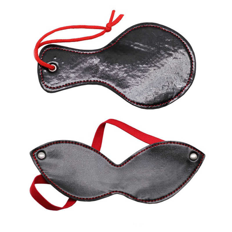 БДСМ набор: закрытая маска, хлопушка, искусственная кожа, черный с красной строчкой